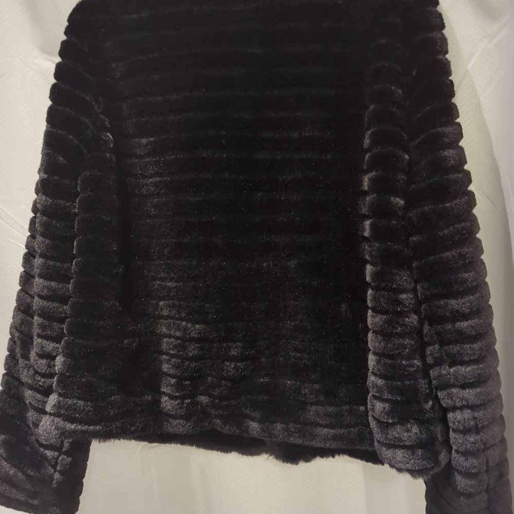 Faux Fur Jacket - Picture 4 of 5